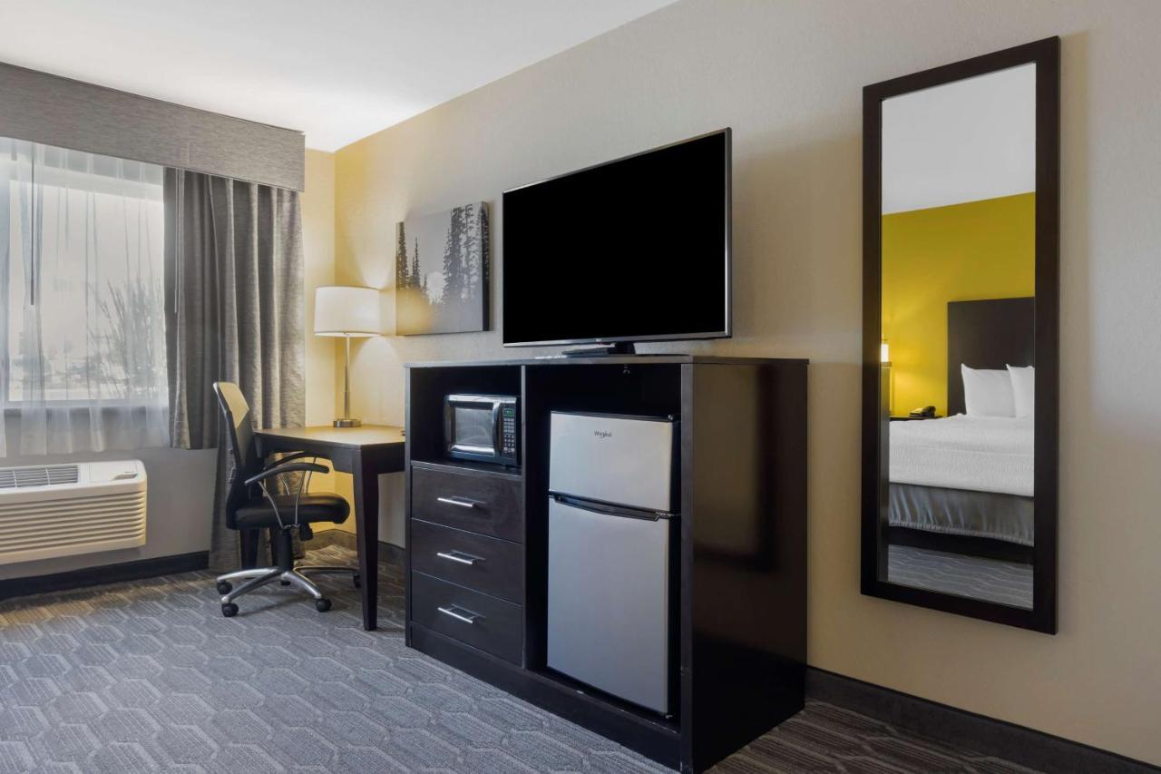 Best Western Plus Wenatchee Downtown Hotel Exterior foto